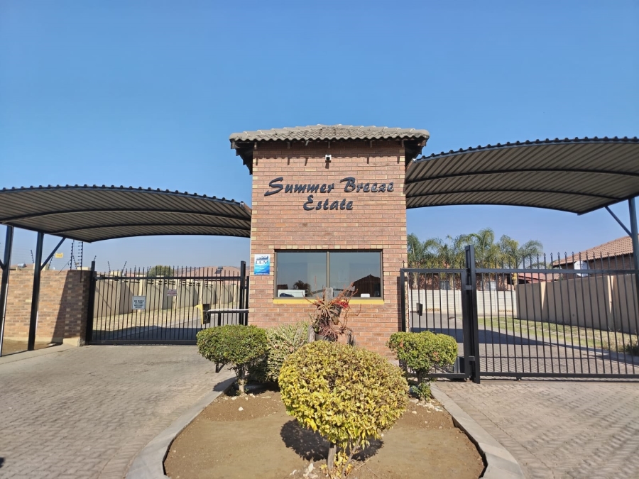 3 Bedroom Property for Sale in Waterval East North West